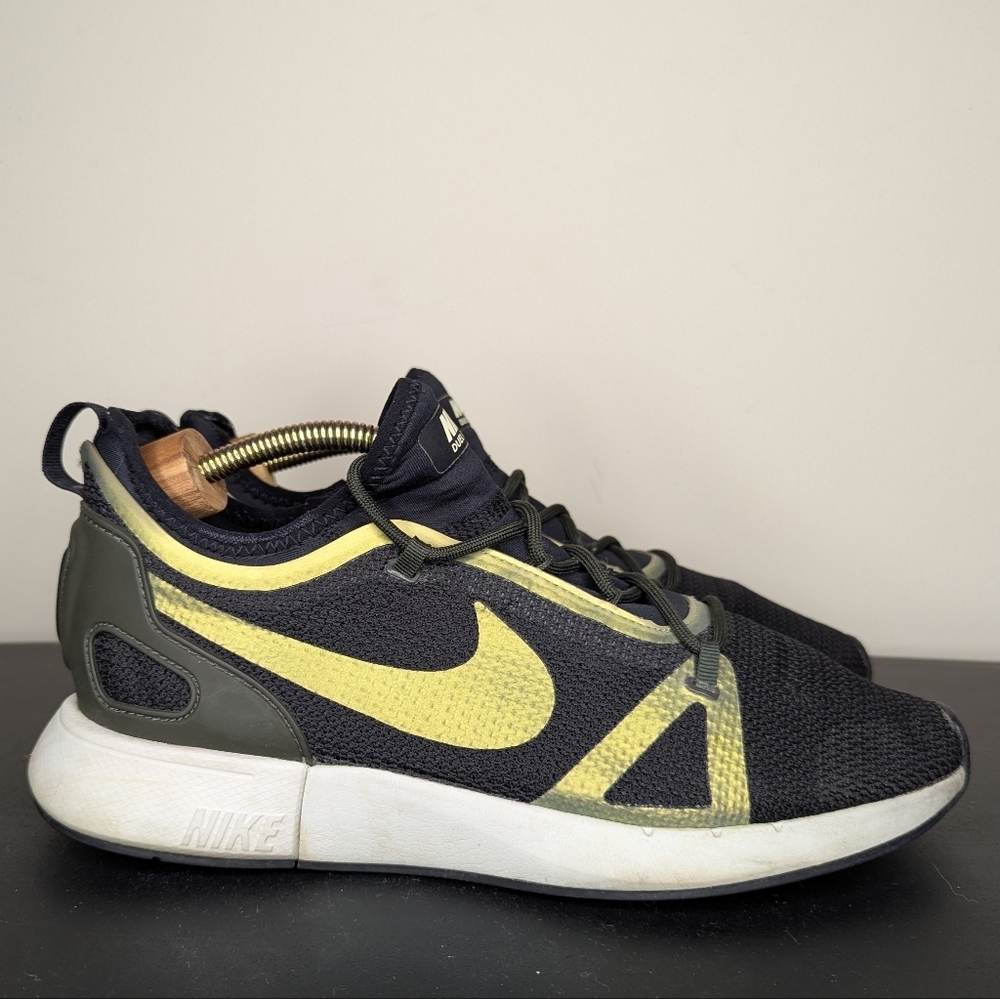 Nike Men's Duel Racer‎ Black Olive Green Sport Sneakers size 10.5